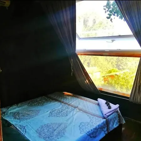 Caliente Κάμπινγκ